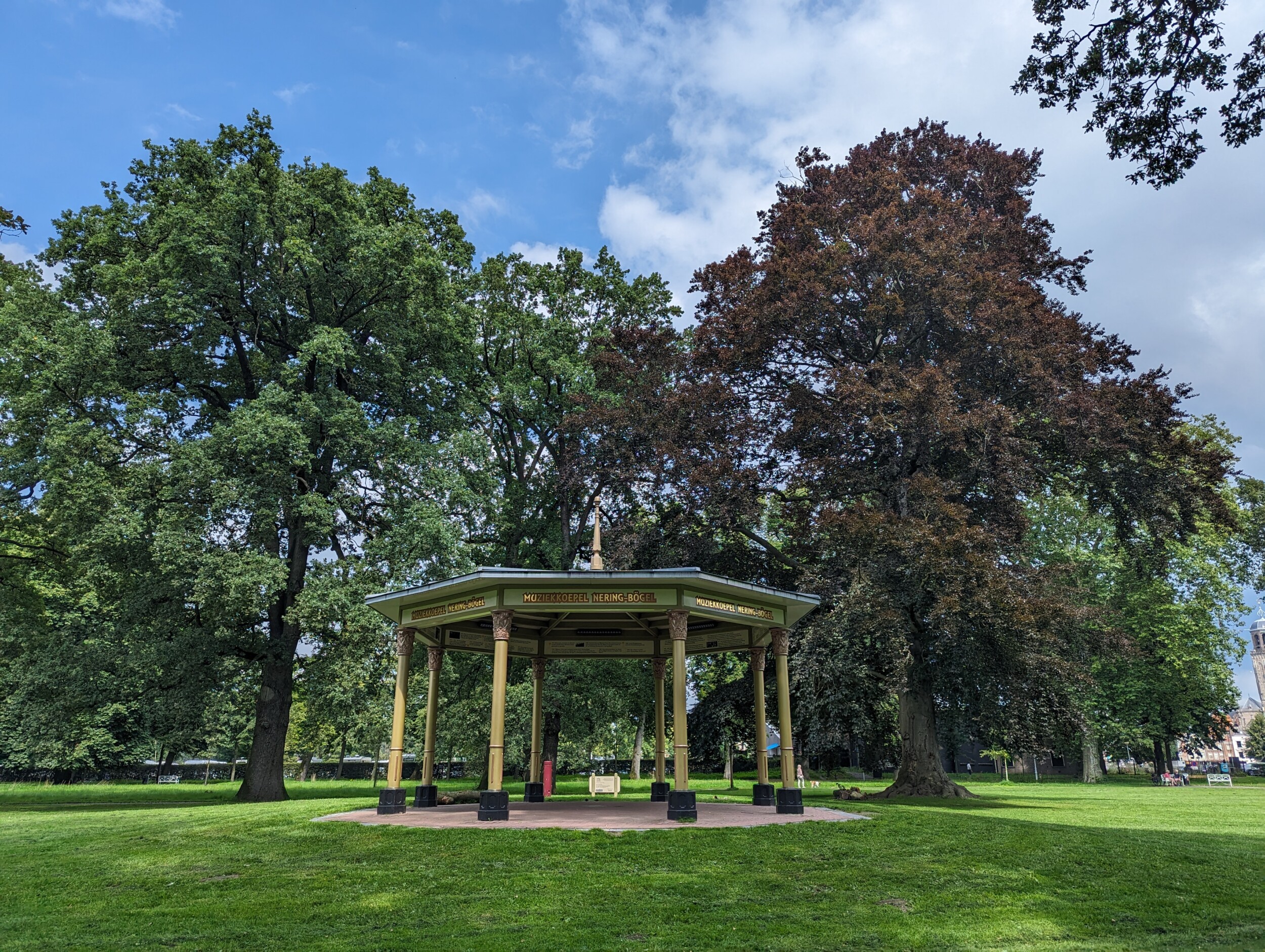 Muziekkoepel Nering Bögel Worpplantsoen - Steenenkamer