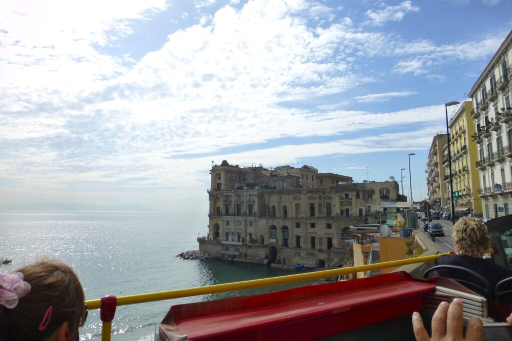 Hop on Hop off Bus Napels, Italie