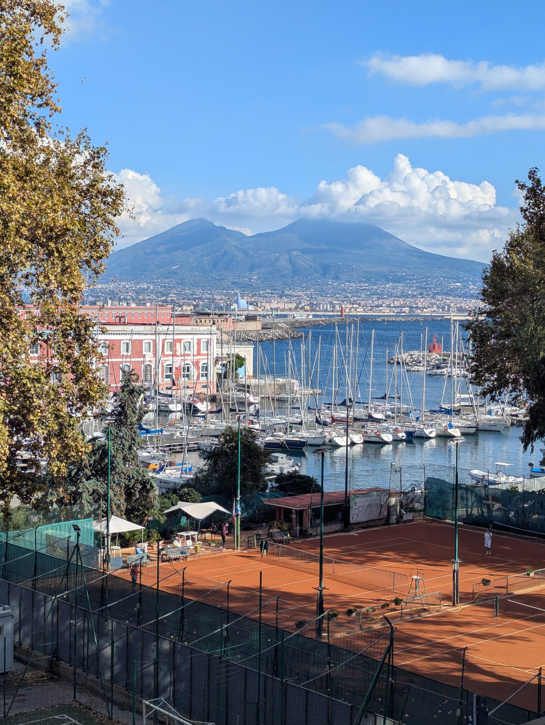 Bezoek Napels, uitzicht op de Vesuvius - Italie