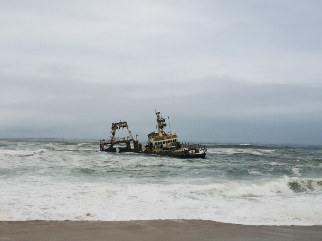 Shipwreck just after Hentiesbaai - Namibia