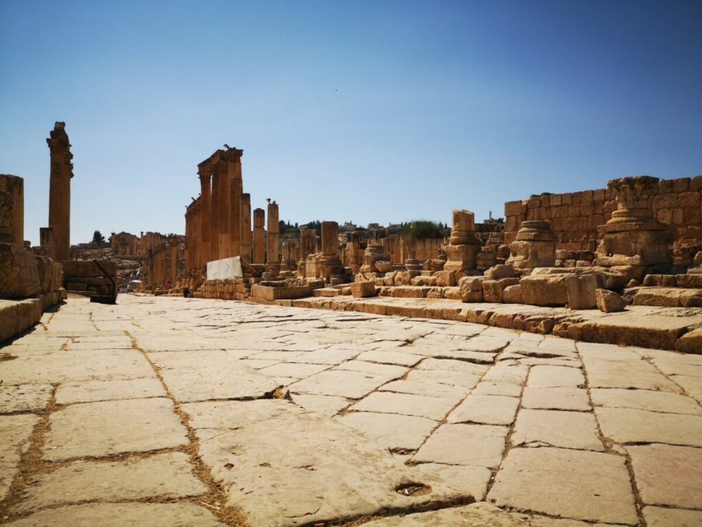 Hoofdstraat in de ruïnes van Jerash - Cardo