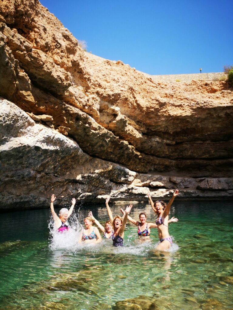 Bimmah Sinkhole Groepsfoto Rondreis Oman