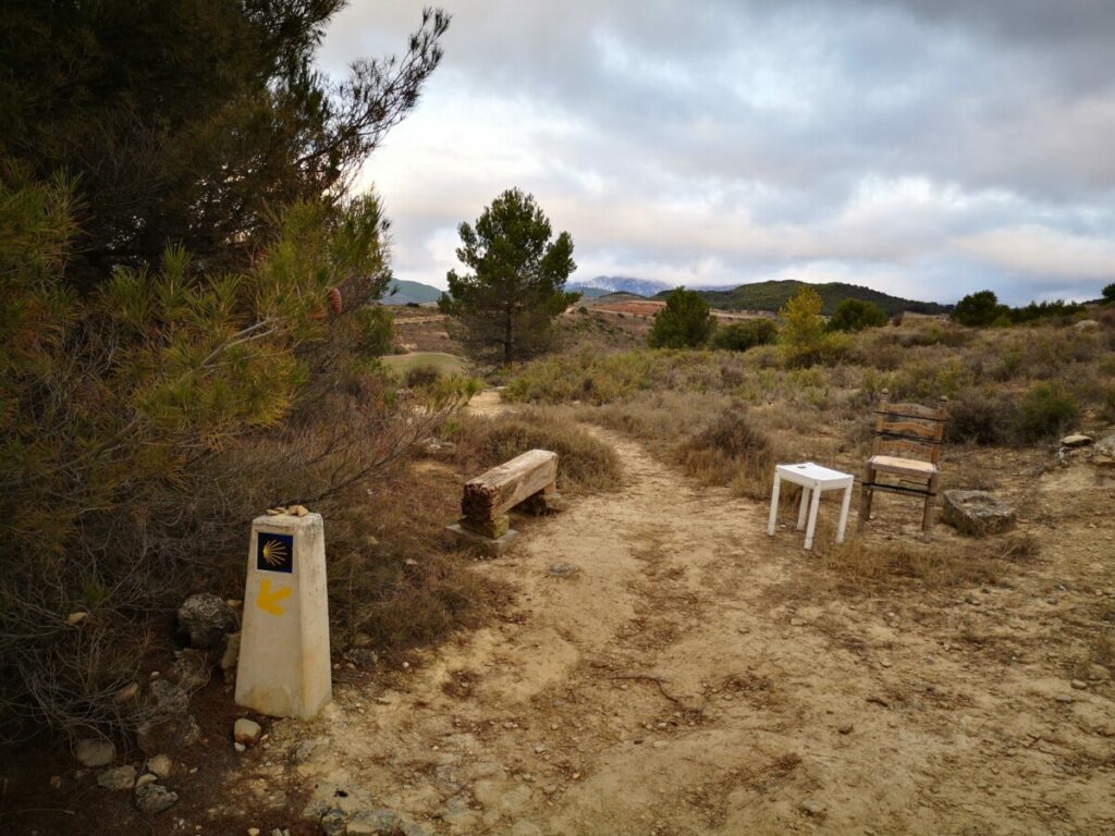 Doing a 8 days pilgrimage? Read about my hike from Pamplona to Burgos - 217 km - Spain