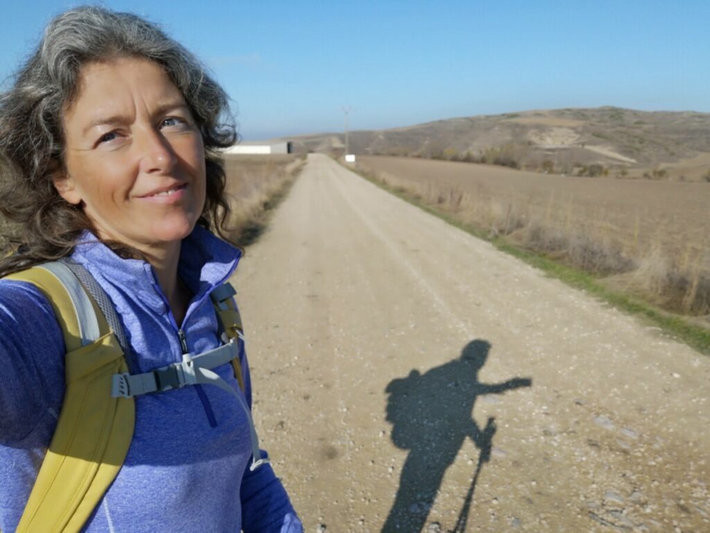 Jas uit en genieten van de weg en het zonnetje