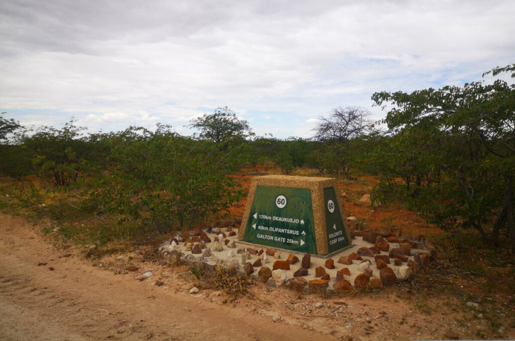 Weg wijzers in Etosha NP