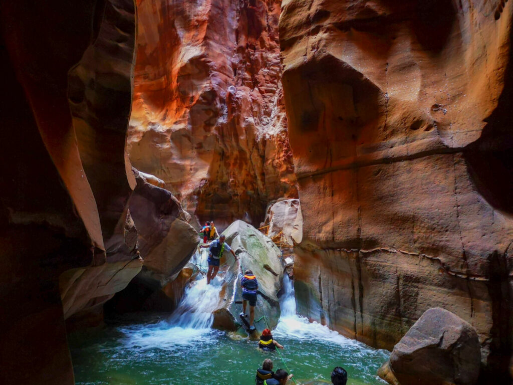 De mooiste wadi van Jordanië - Ga het avontuur aan in de Wadi Mujib