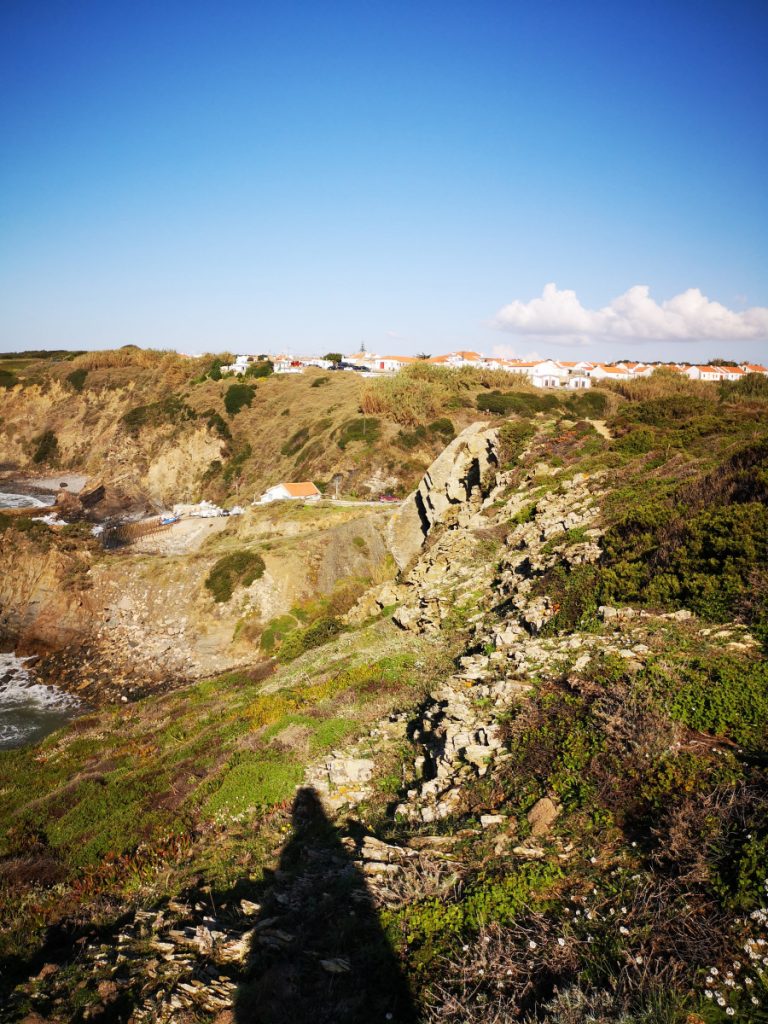 Stage 5 - Ambujeira do Mar to Odeceixe - 18,5 km Hiking along the Atlantic Ocean