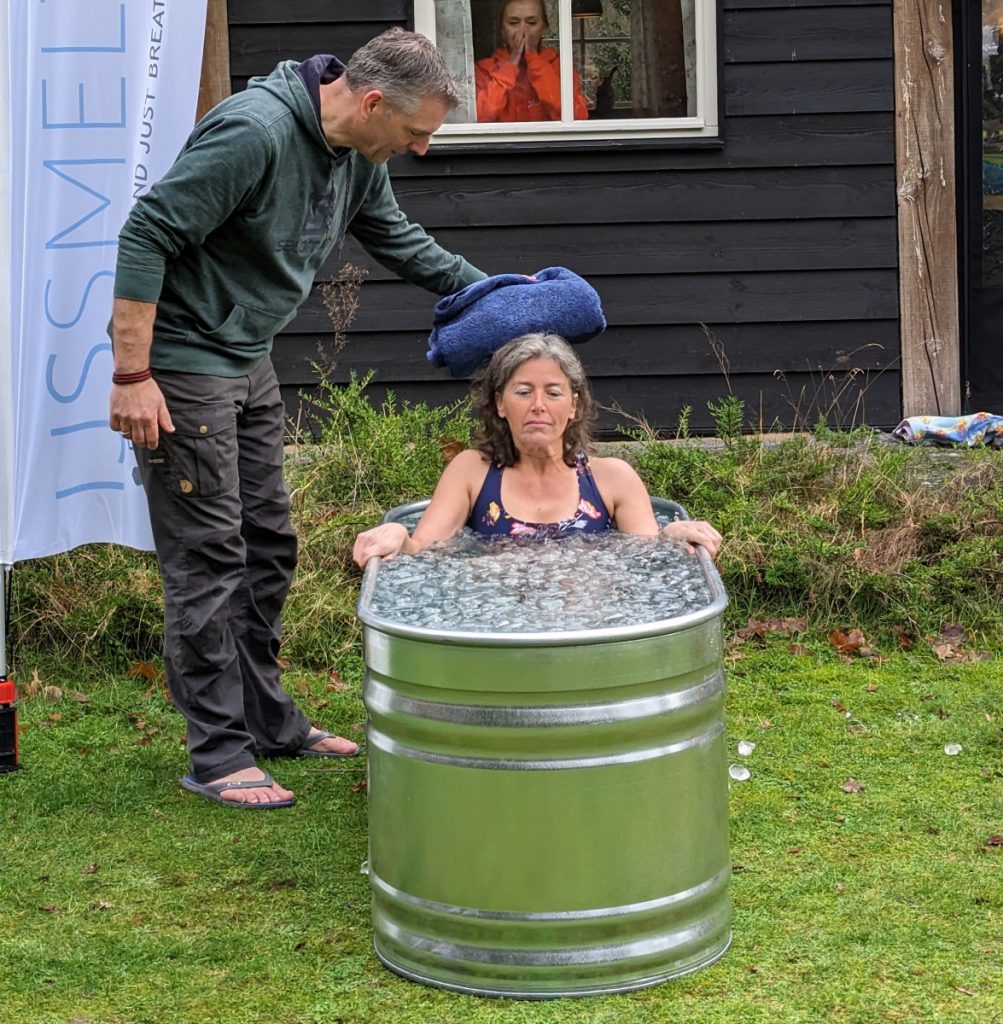 2 minuten het ijsbad in -Zinvol Reizen