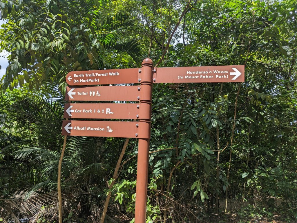 Southern Ridges - Hiking in Singapore