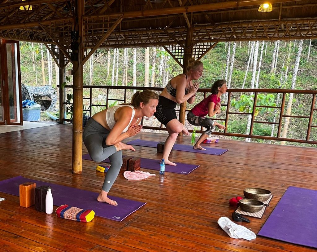 Yoga class at Khaosok Yoga in Khao Sok National Park - Thailand