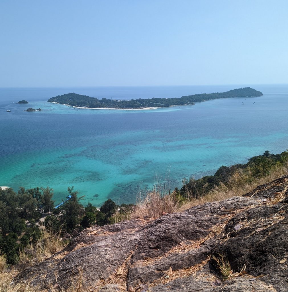 Wandelen op Ko Adang bij Koh Lipe - Tarutao NP Thailand