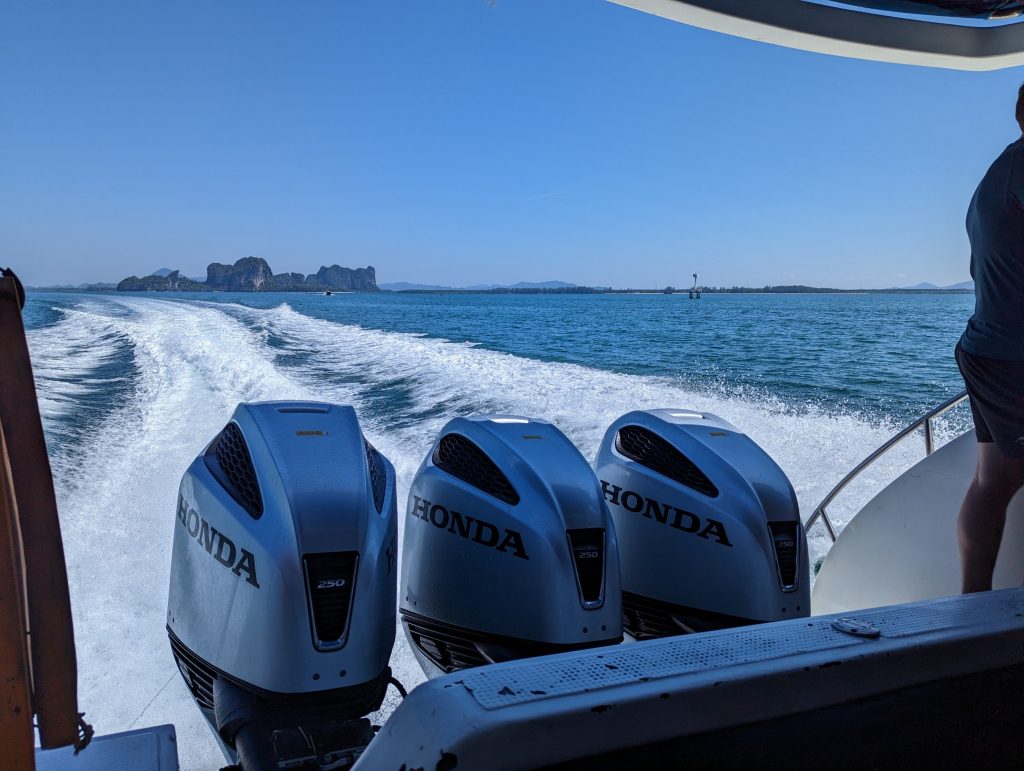 Met de Speedboat van Koh Lipe naar Ko Mook, Thailand