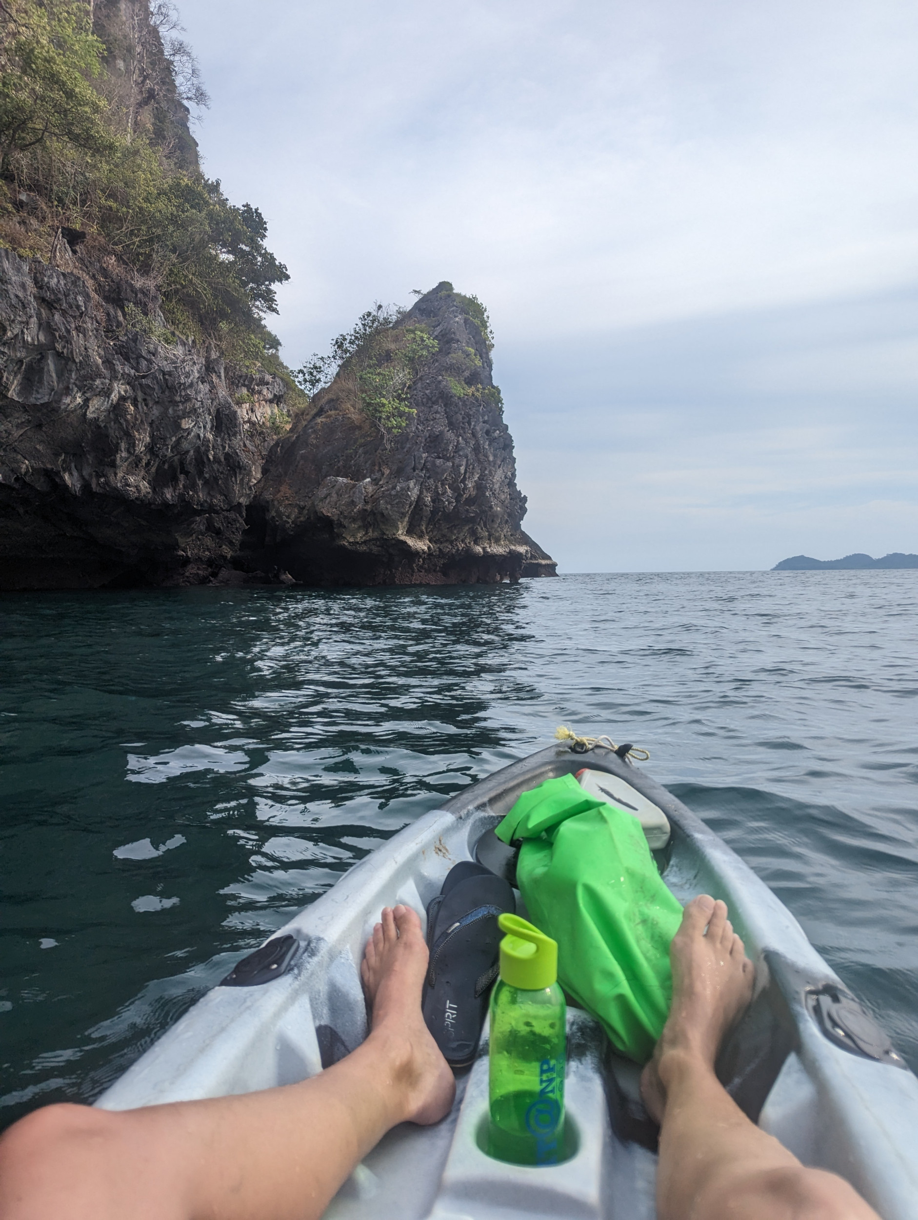 Kayakken nabij Koh Mook, Thailand