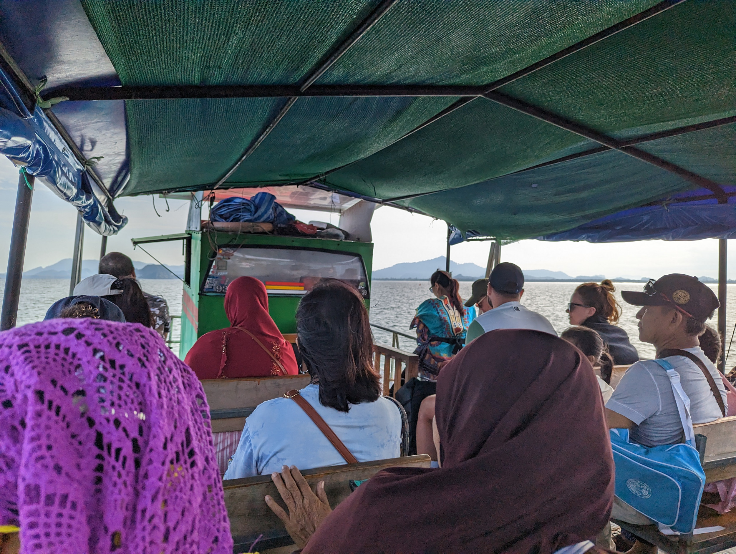 Met de boot van Koh Mook terug naar het vasteland, Thailand