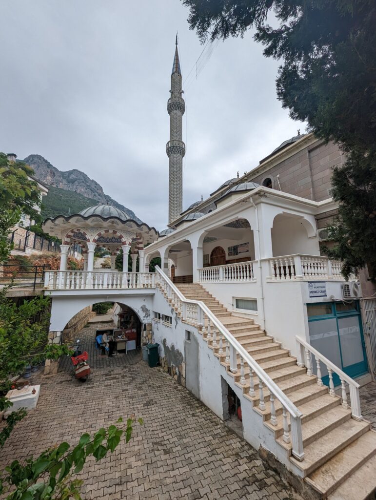Kaş Merkez Moskee - Two times hiking in Kaş