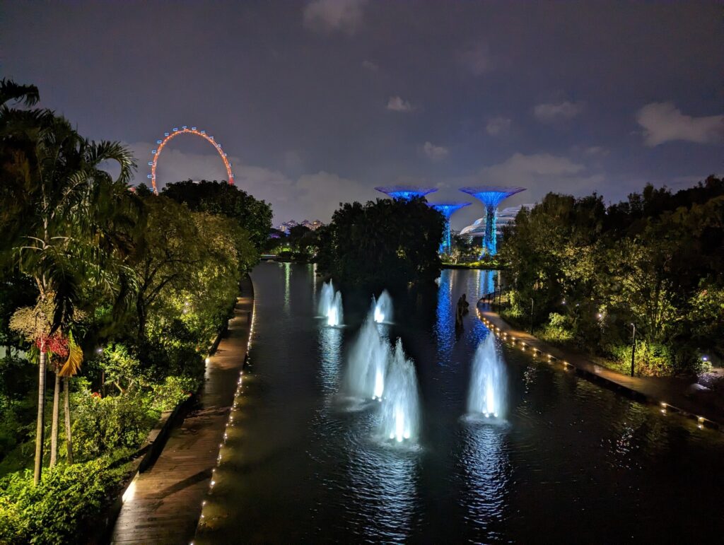 Gardens by the Bay Lightshow - Singapore - Top 25 Tips for Singapore - Everything for a Long Weekend Singapore