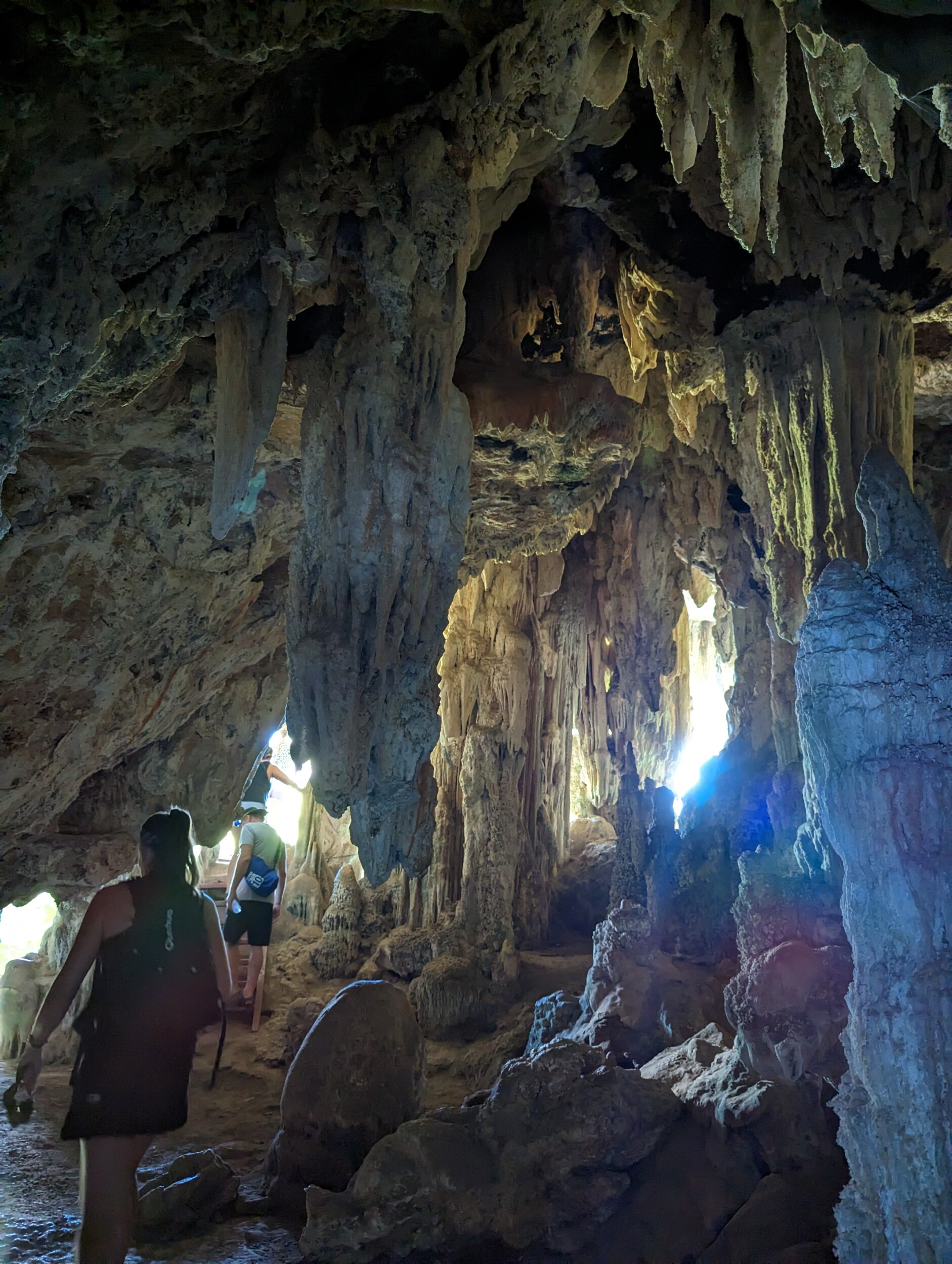 In de grot heb je natuurlijk stalagmieten en stalagtieten - Pra Kay Petch Cave In de grot heb je natuurlijk stalagmieten en stalagtieten - Pra Kay Petch Cave
