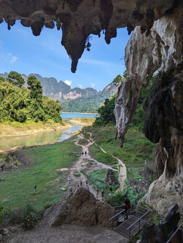 Pra Kay Petch Cave - Khao Sok National Park, Thailand