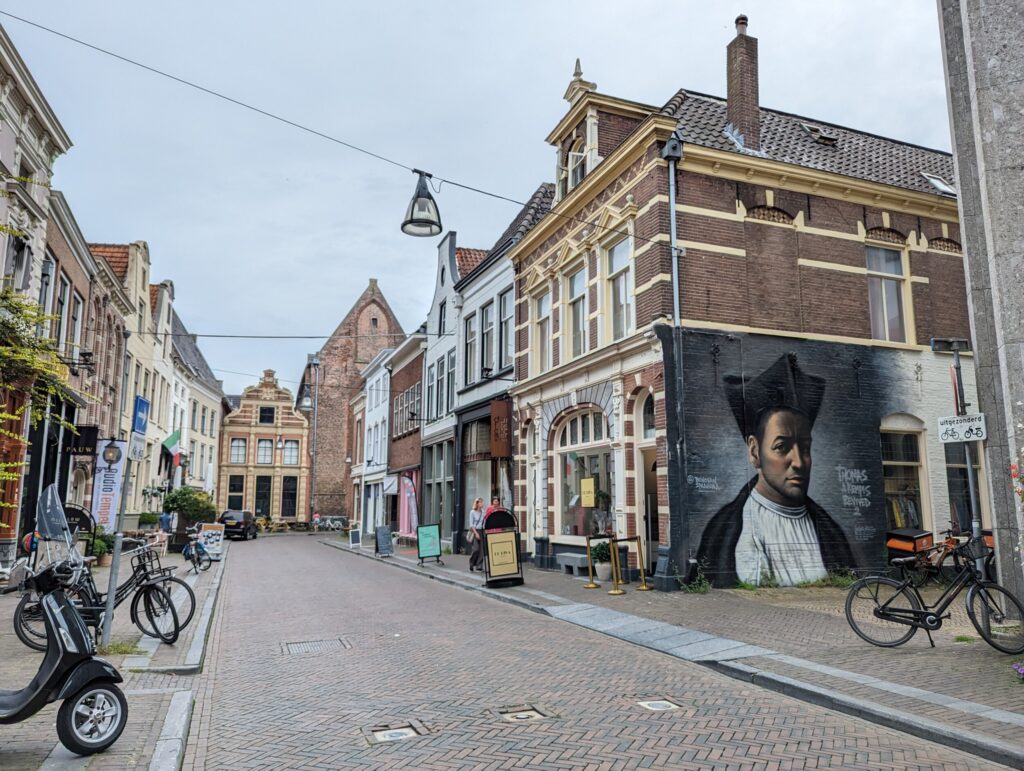 Hanzestad Zwolle -Street art Thomas a Kempis
