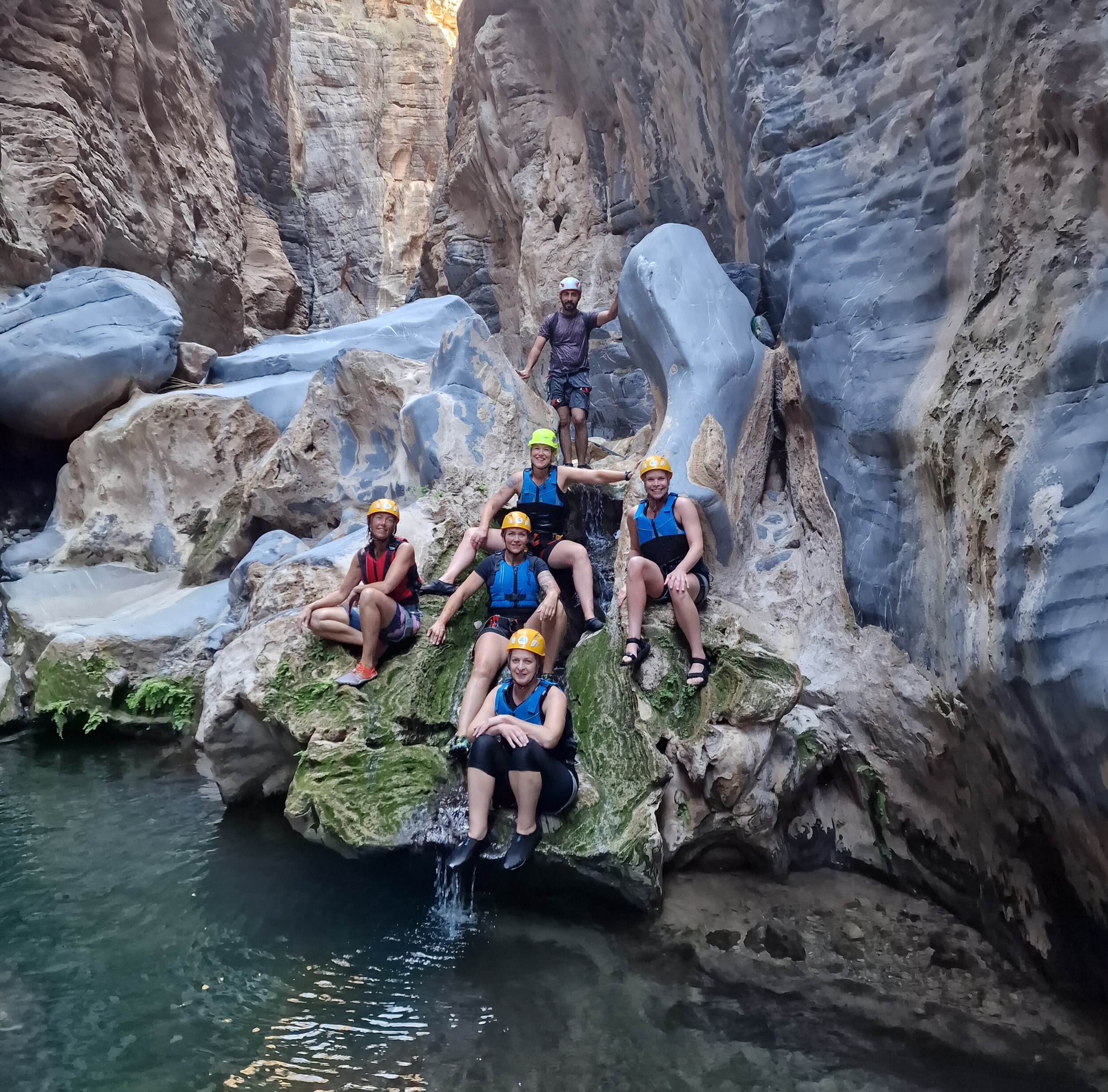 Zoek je het Ultieme Avontuur in Oman? Ga Canyoning in Snake Canyon - Al Hamra, Oman