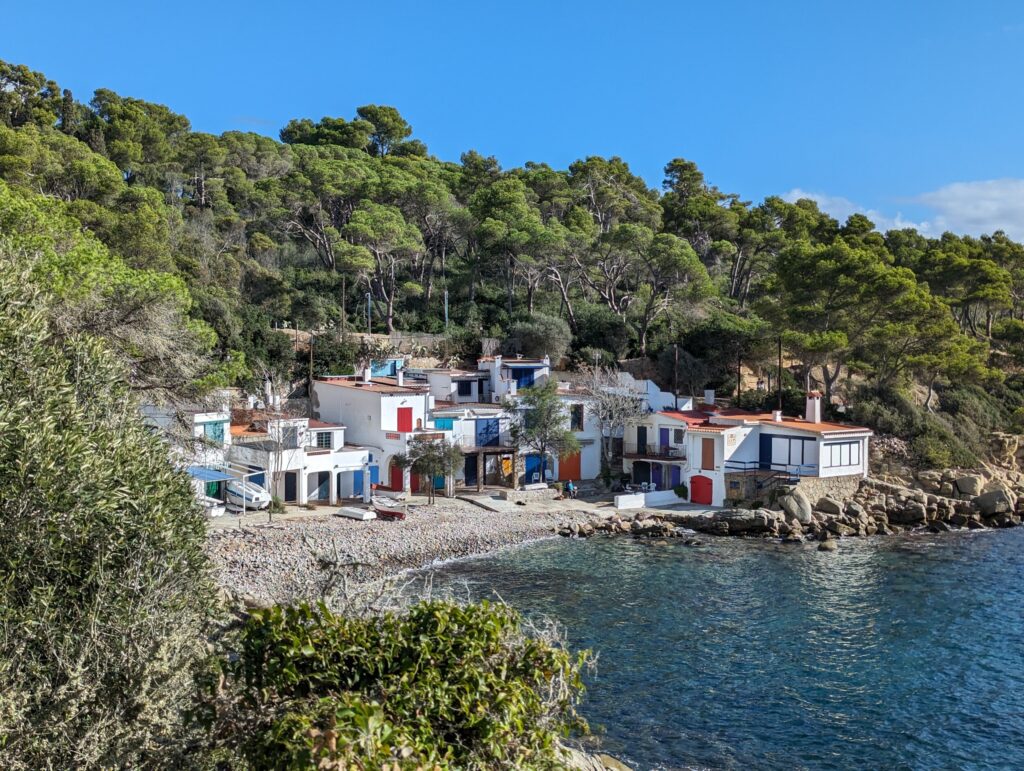 Cala s'Alguer - Hiken in Spanje, wandelen langs de Costa Brava kust - Etappe Palamos naar Begur - GR92