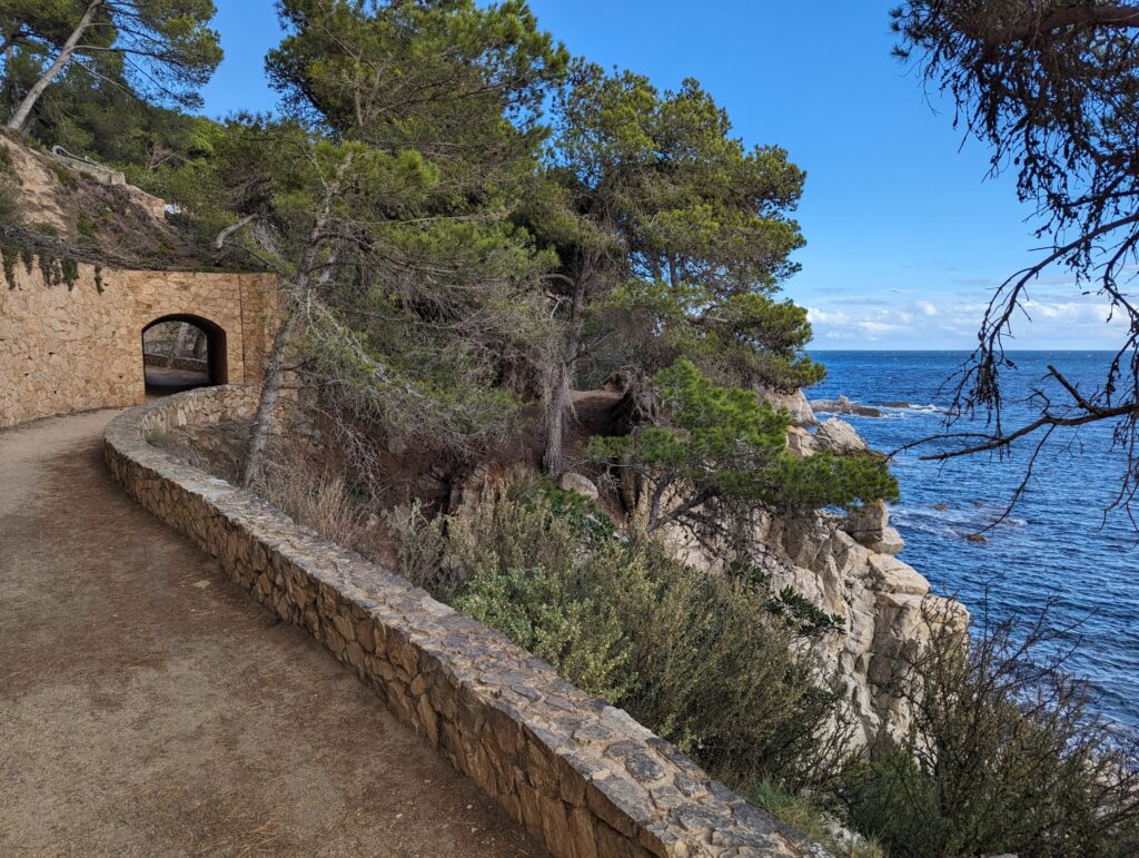 Hiken in Spanje langs de Costa Brava kust - Etappe Palamos naar Begur - GR92
