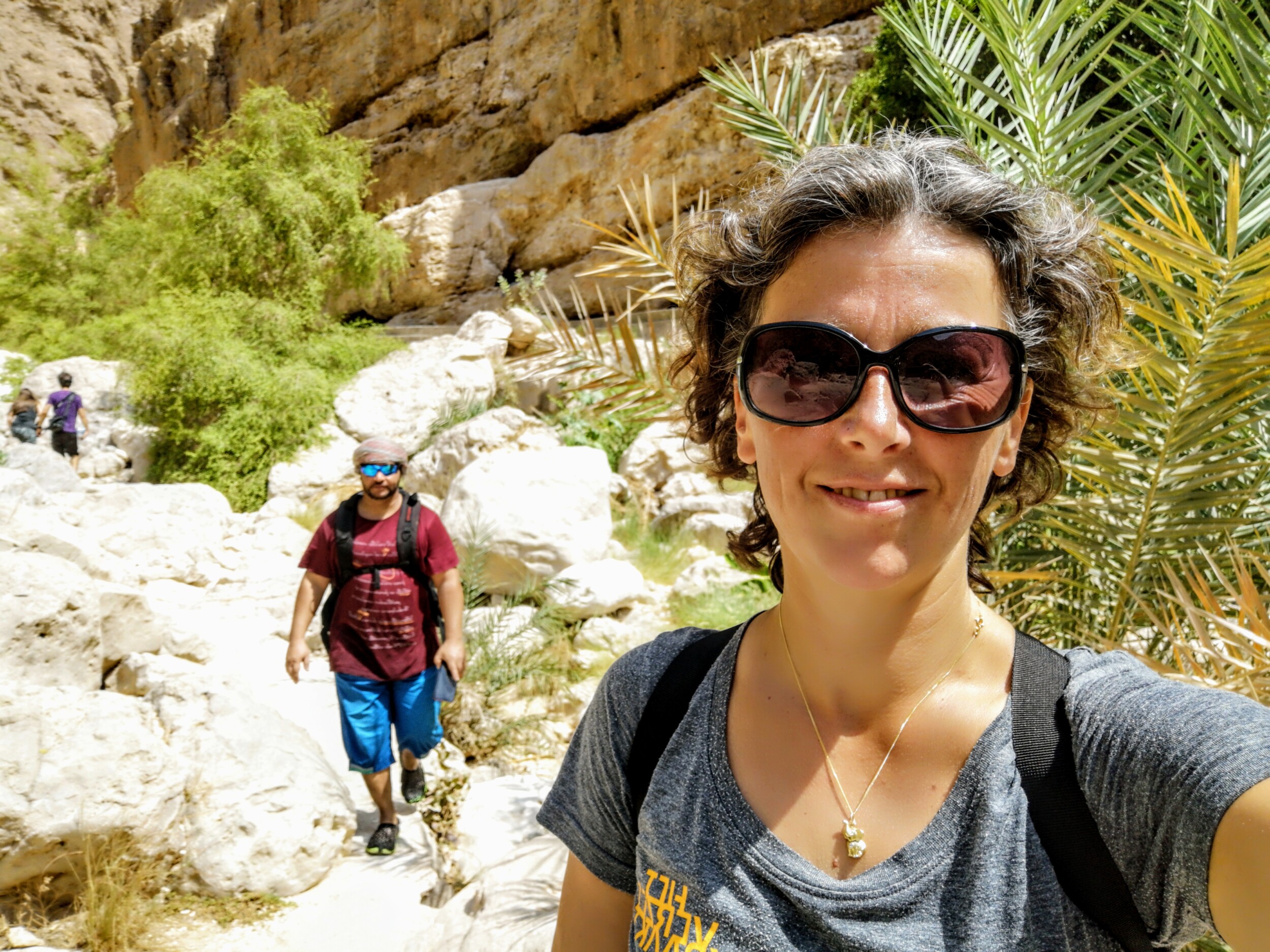 Wandeling in de Wadi Shab - Sur, Oman