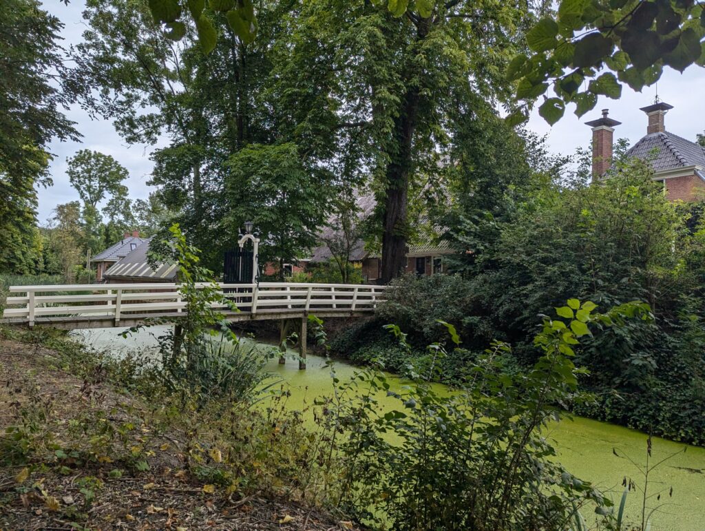 Enorme boerderijen langs het Pieterpad - 10 dagen op het Pieterpad