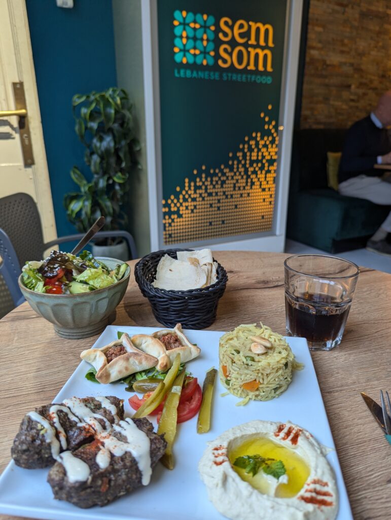 Heerlijk Libanees eten bij SemSom in Groningen - Pieterpad