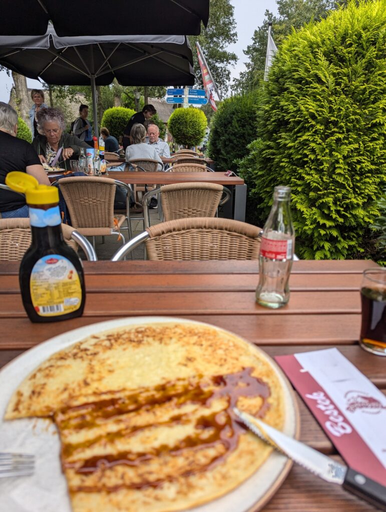 Pannenkoekenboerderij Brinkzicht in Gasteren, Eten langs het Pieterpad