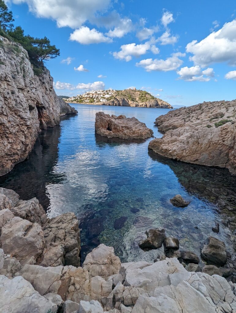 Torroella de Montgri to L'escala - 20 km - Hiking on the GR92 Camino de Ronda - Spain