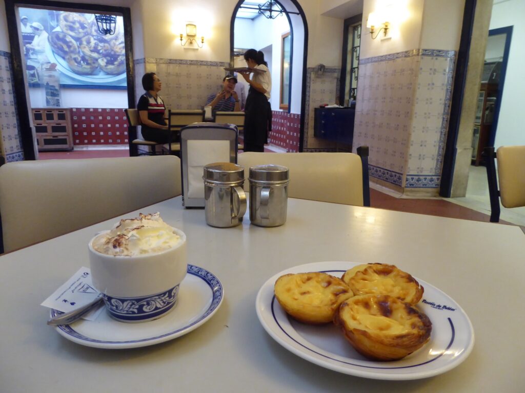 Kopje koffie met Pasteis de Belem