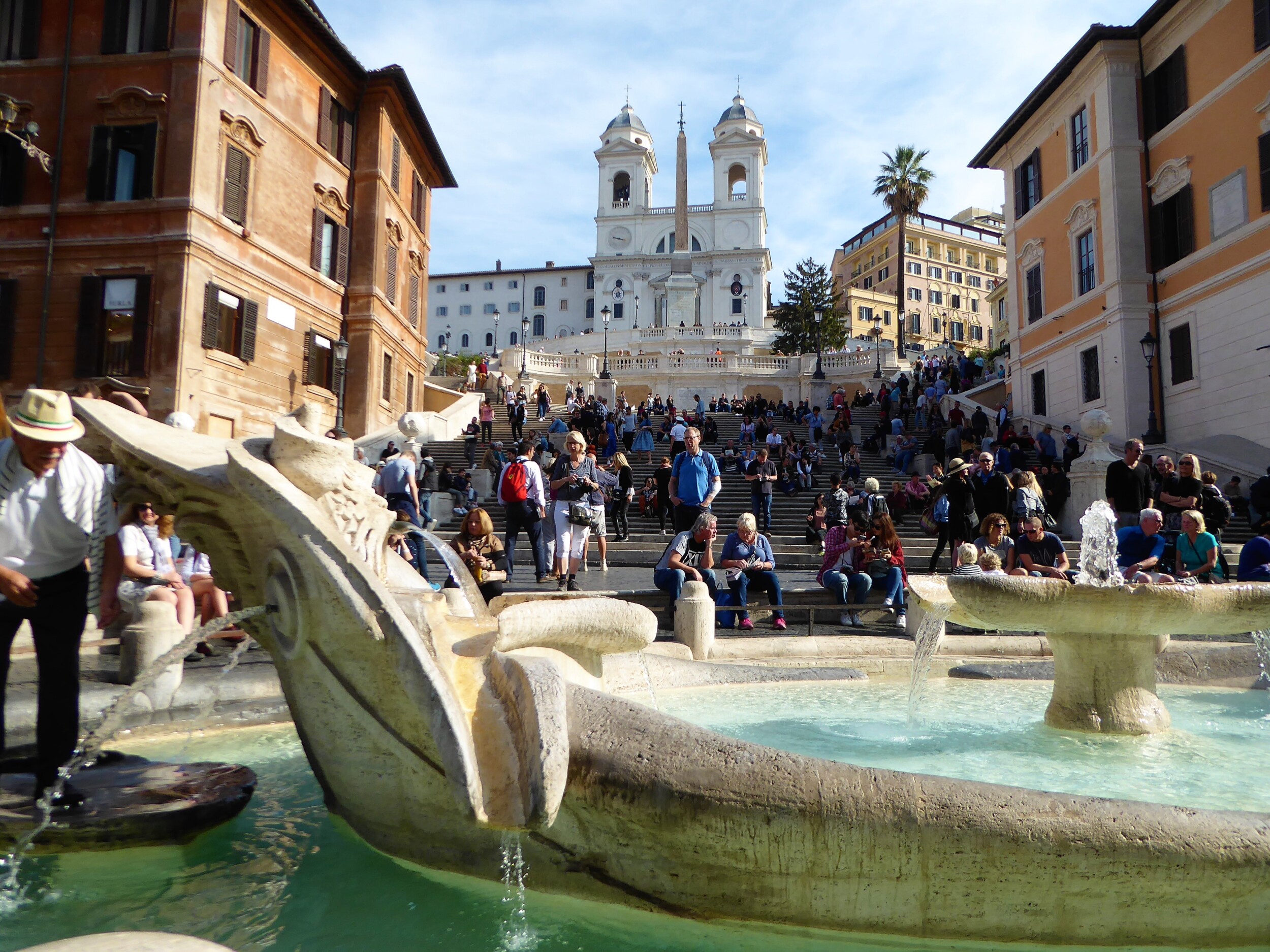 Van het zonnetje genieten bij de Spaanse trappen - Stedentrip Rome in de lentezon