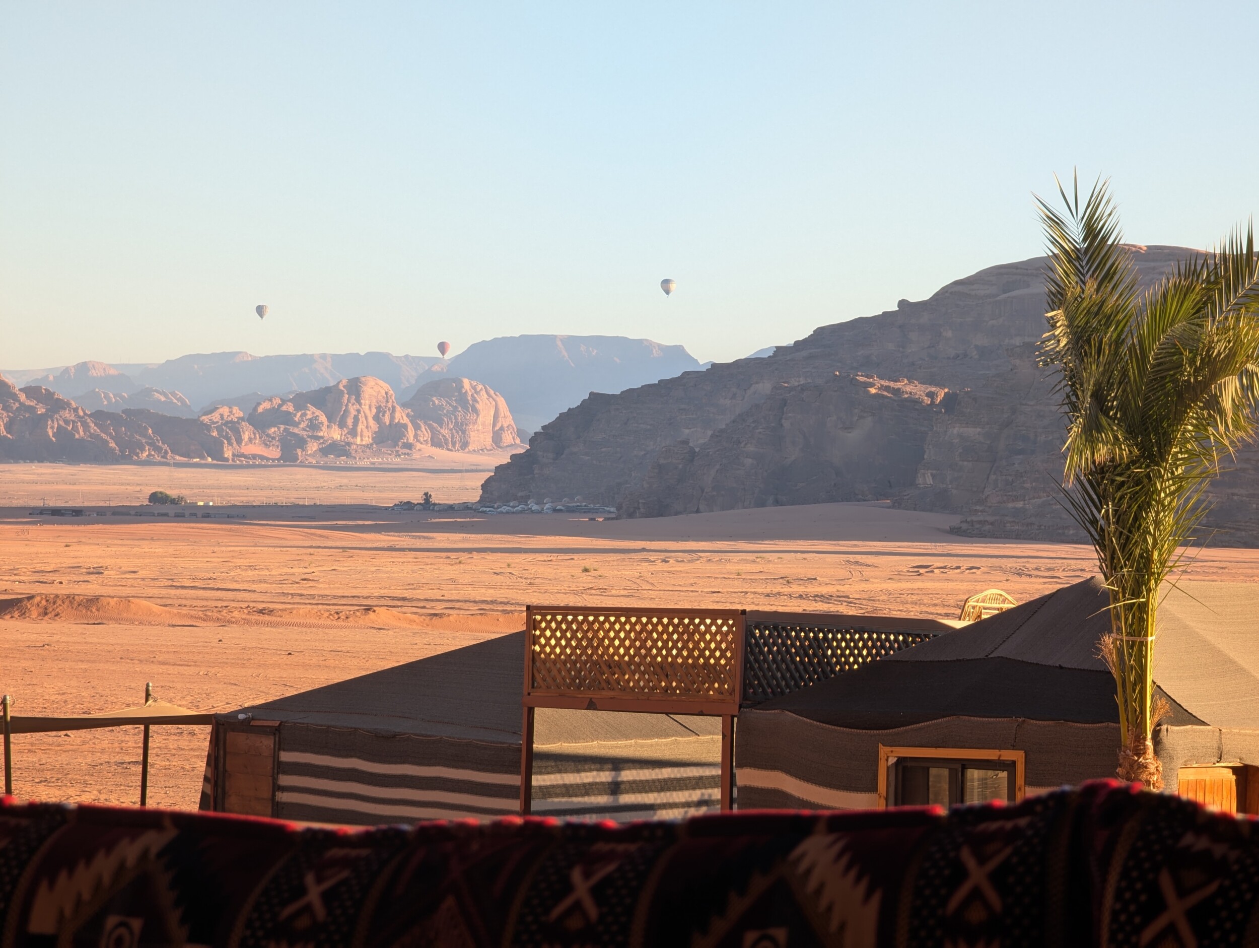 Ballonvaart in Wadi Rum - Jordanie Wat te doen in de Wadi Rum woestijn