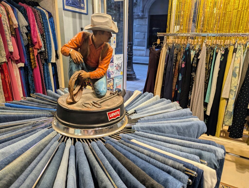 Cultura Vintage - Bijzonderheden Gijon - Shoppen in Gijon - Spanje