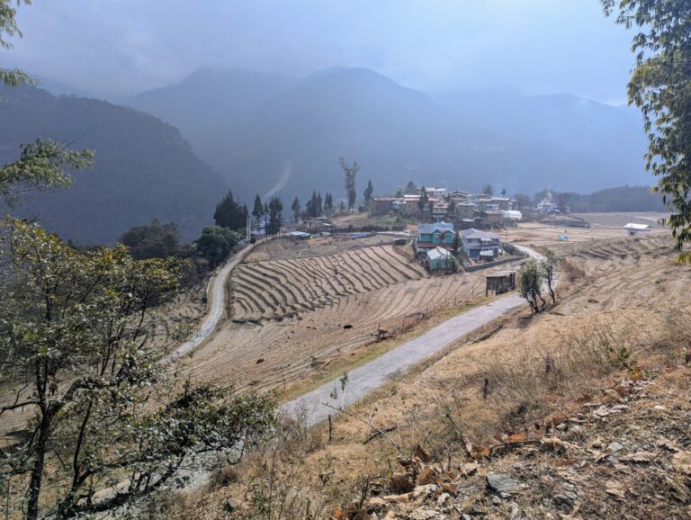 Meditatie in Bekhar: Het huis van de 6e Dalai Lama - Arunachal Pradesh, India