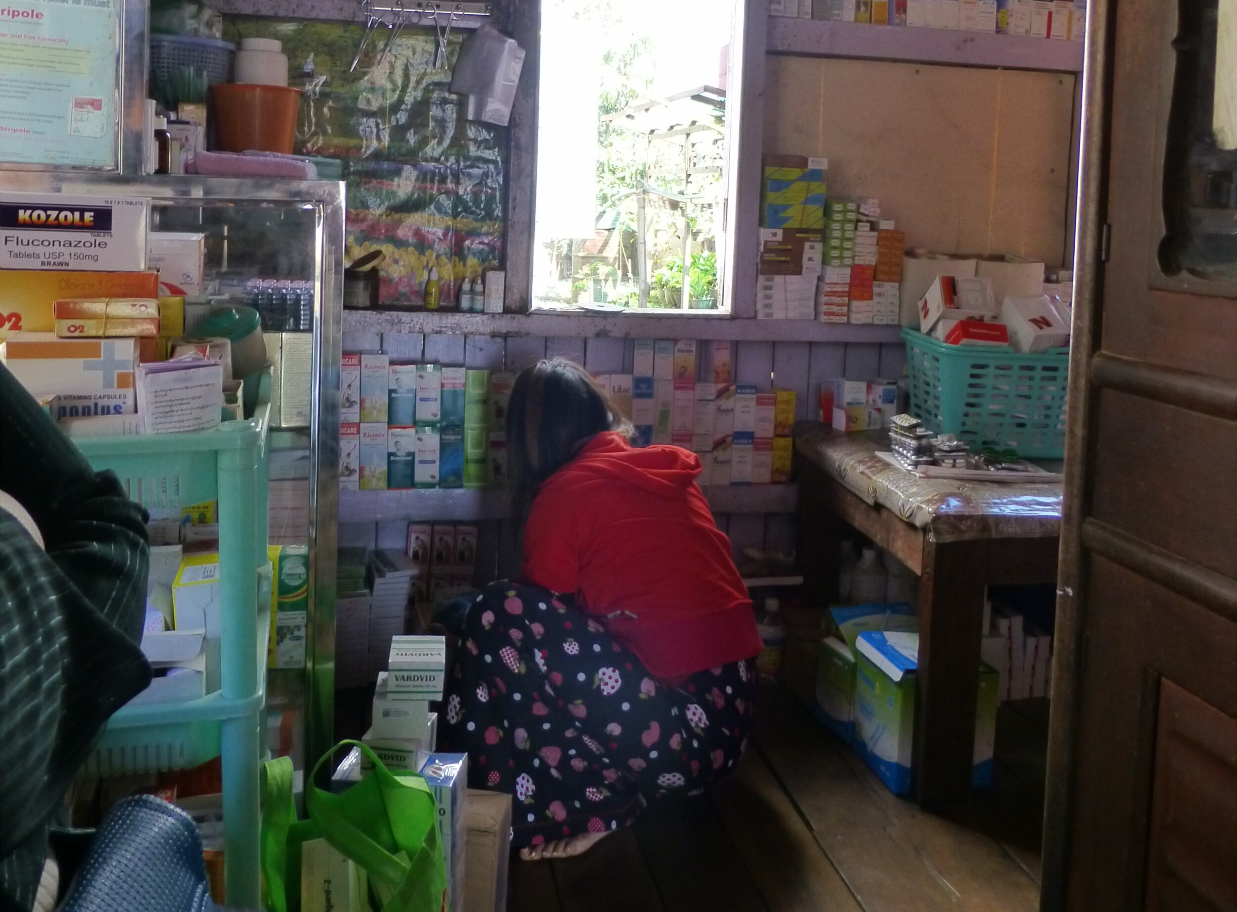 De Kunst van het Reisapotheek Samenstellen: Jouw Complete Gids voor 2025