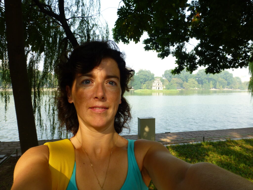 Eerste onwennige selfie in Hanoi, Vietnam - 2012