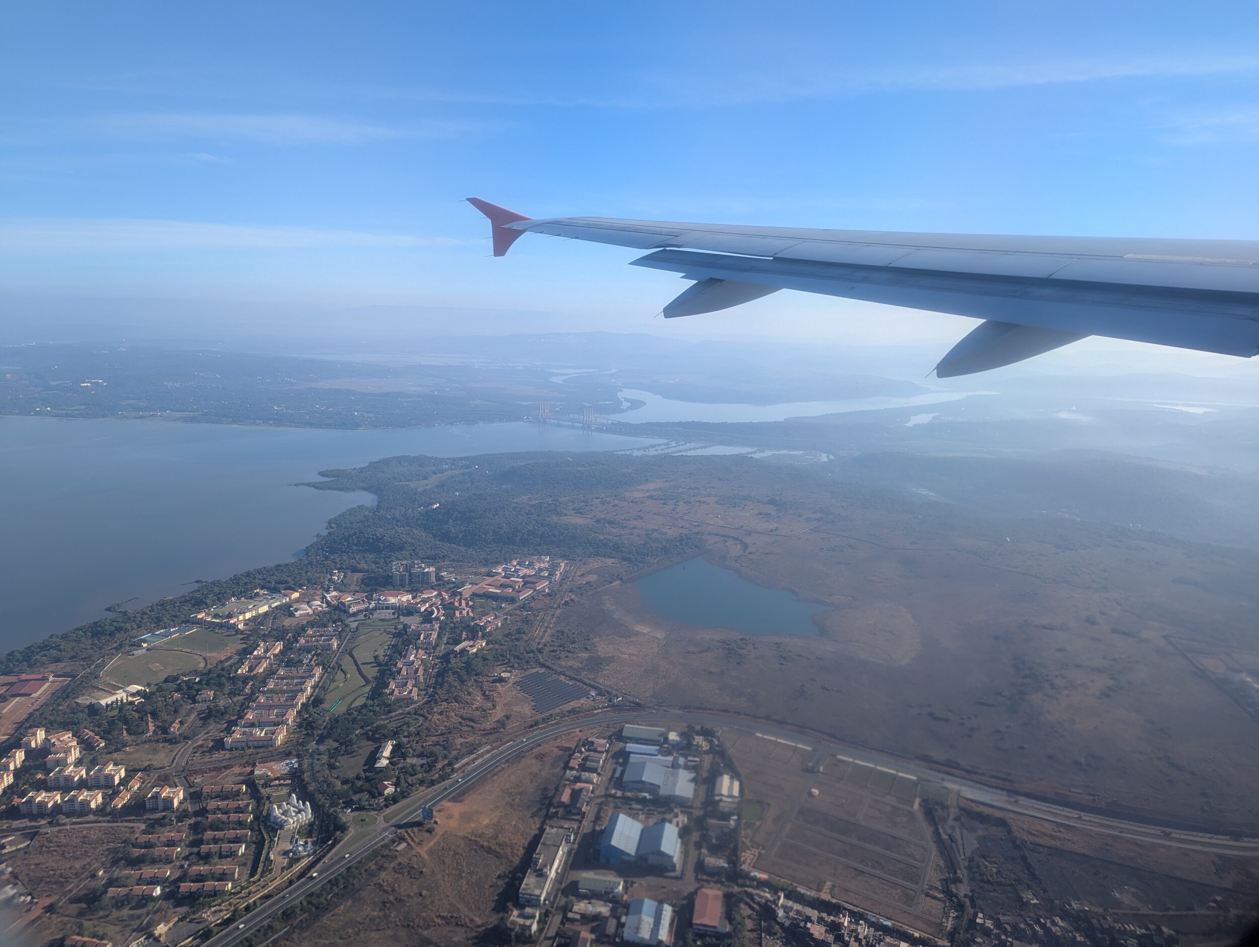 Vertrek je over 2 weken op vakantie? Deze vakantie checklist last minute helpt je alles te regelen. Van documenten tot apps - vergeet niets meer! ✈️