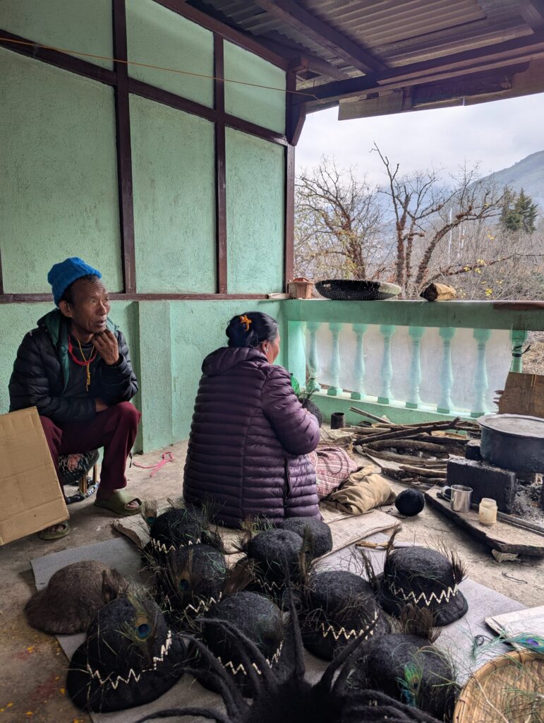 Yak hoeden maken in de Himalaya - Arunchal Pradesh