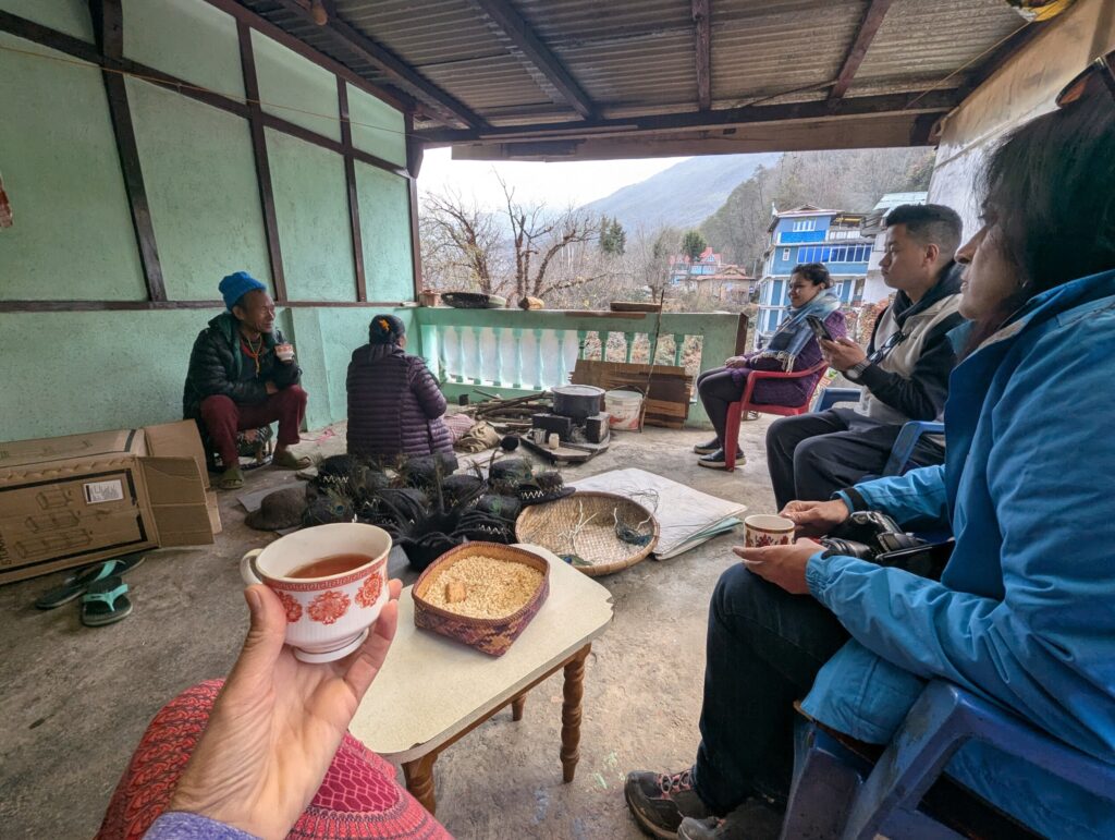 Thee drinken in de Himalaya - Arunachal Pradesh, India