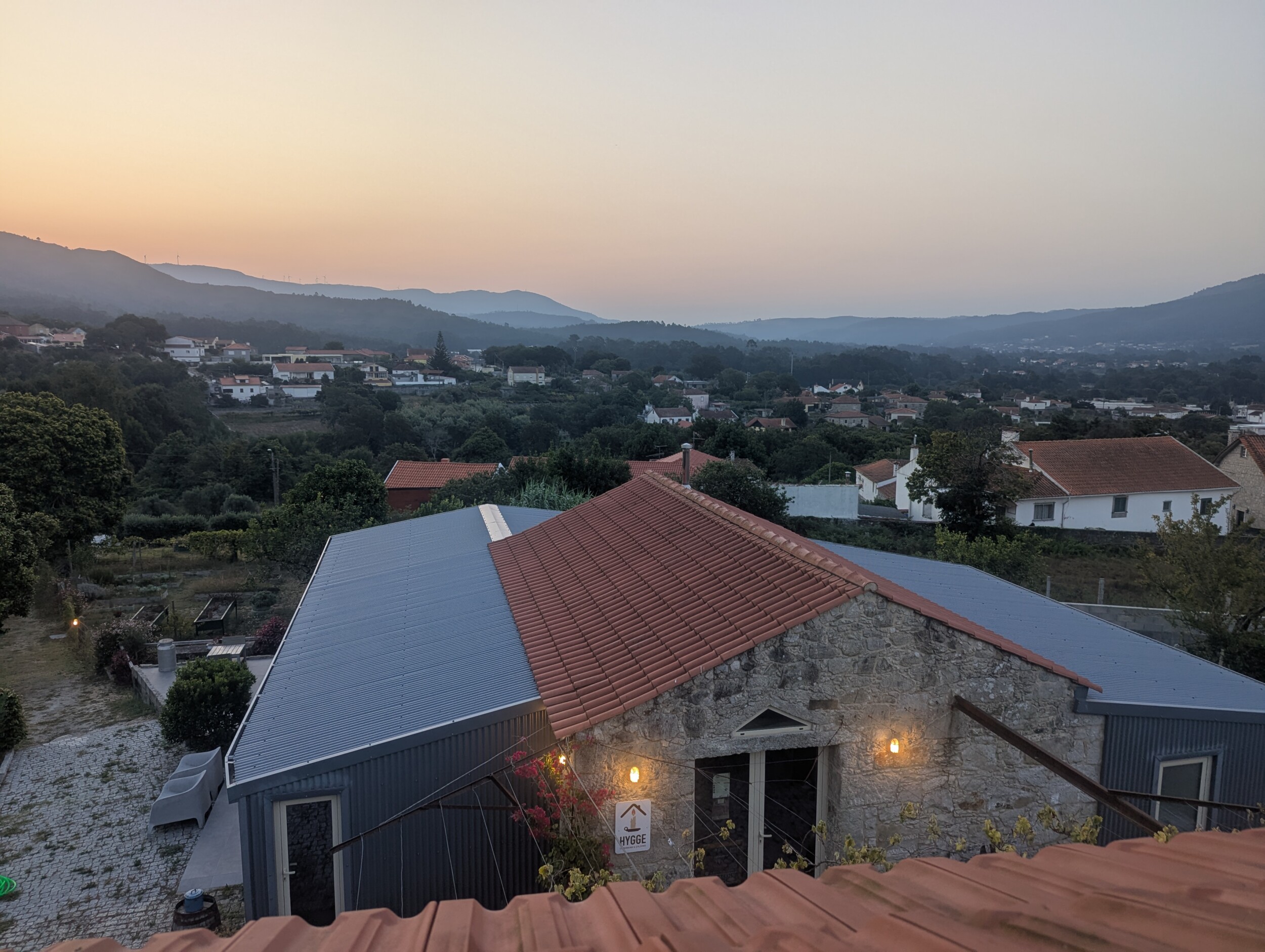 Uitzicht uit het herbergraam - Camino Portugues