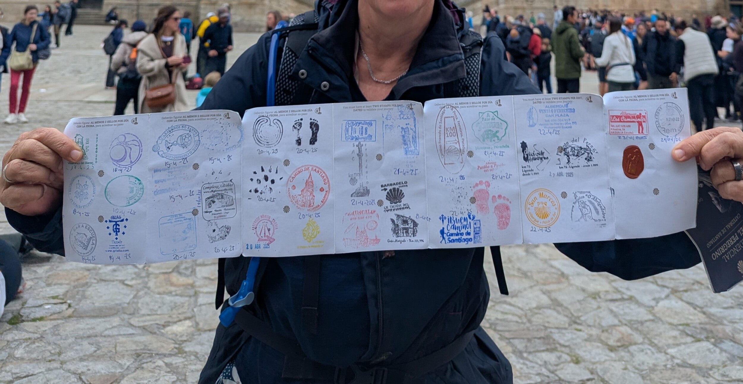 Pelgrimspaspoort camino: ontdek waarom stempels verzamelen meer is dan administratie. Alles over de credencial en compostela op de Santiago route.