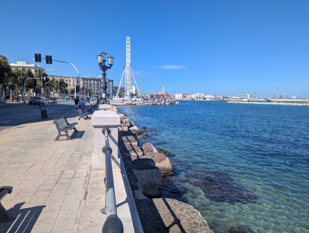 Lungomare Nazario Sauro in Bari, Puglia Italie