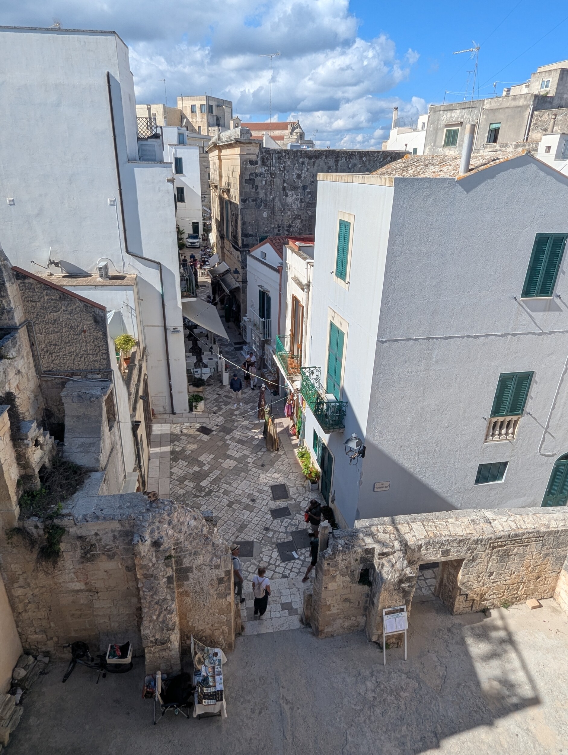 Uitzicht vanaf de stadsmuur in Otranto - Puglia