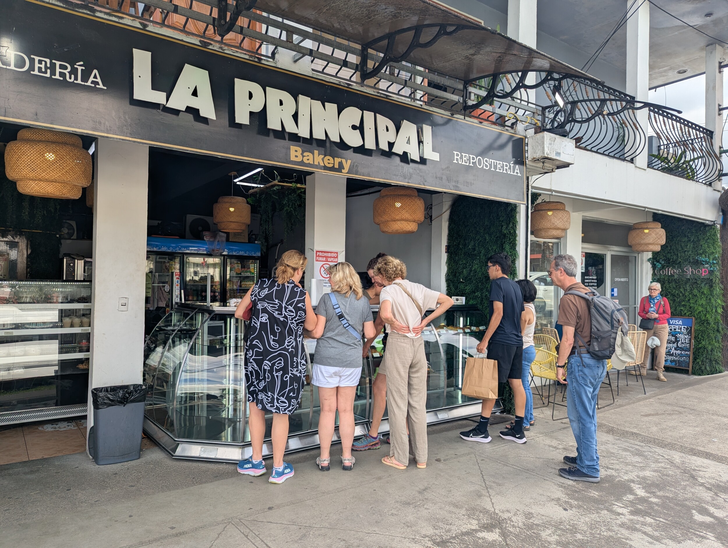 Bakker La Principal voor een lekker broodje onderweg - La Fortuna