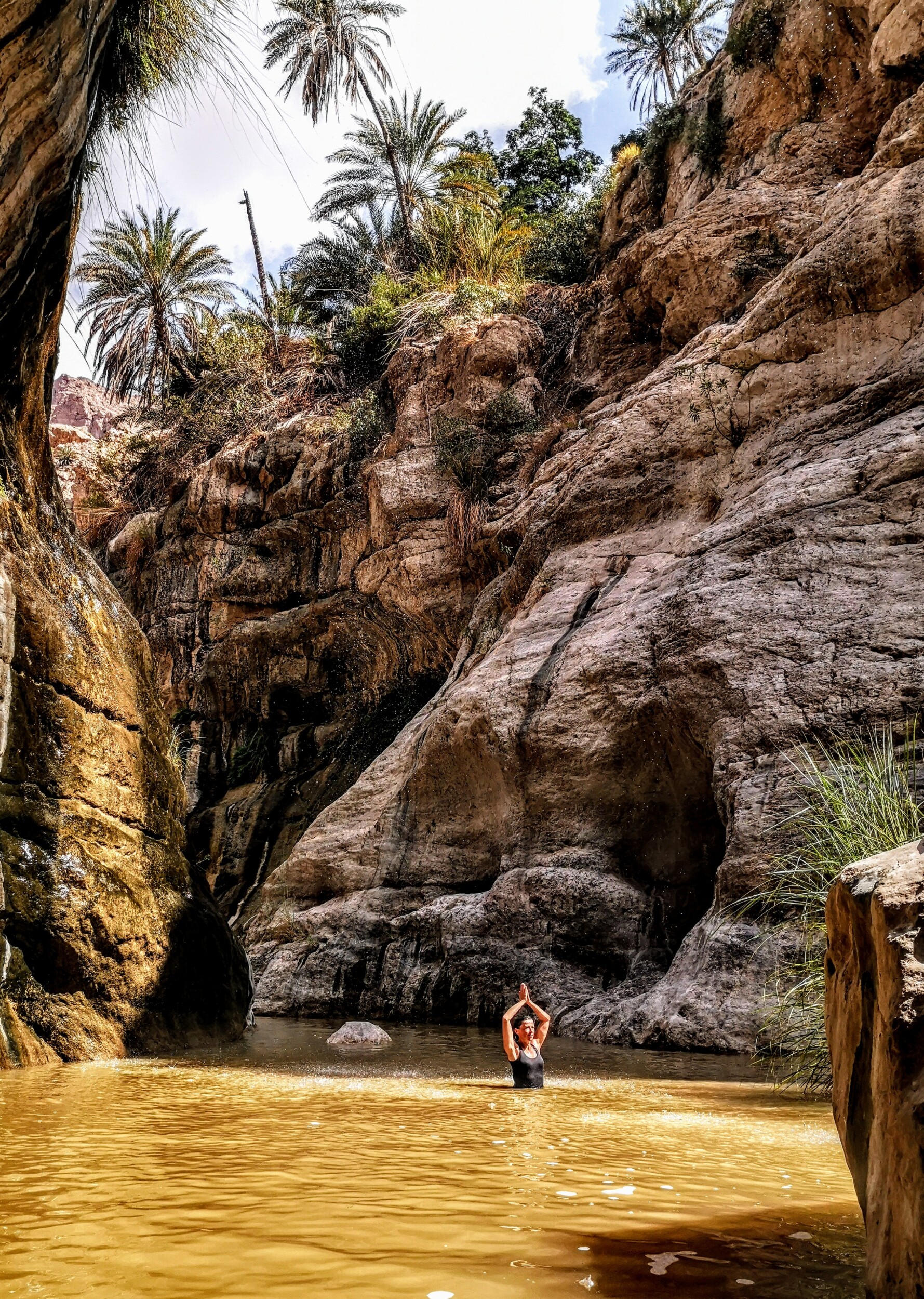 Yoga in de Wadi Tiwi / Wadi Mibad - Oman