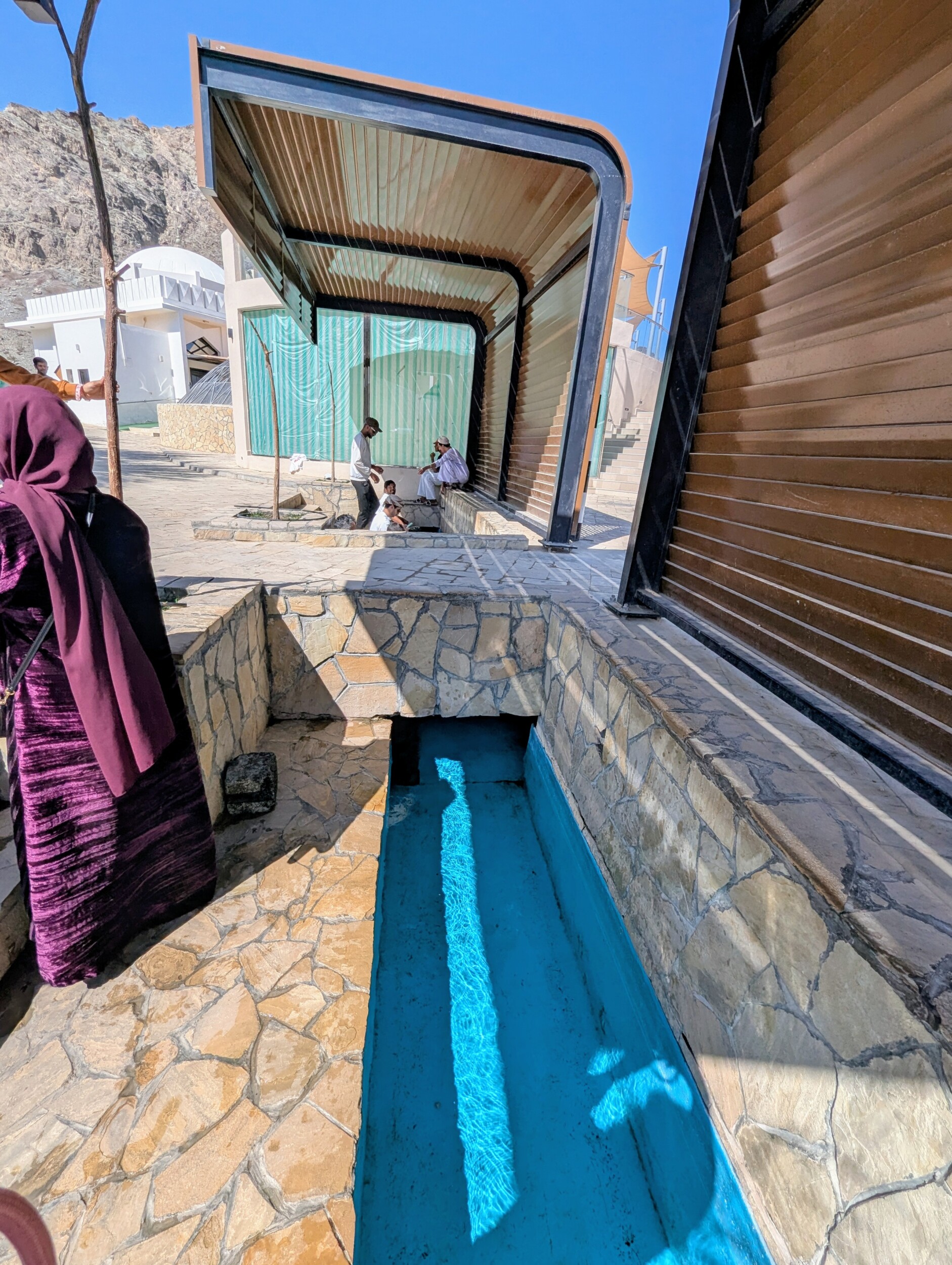 Openbare plek om je voeten in het water te doen - Rustaq - Ain Al Kasfa
