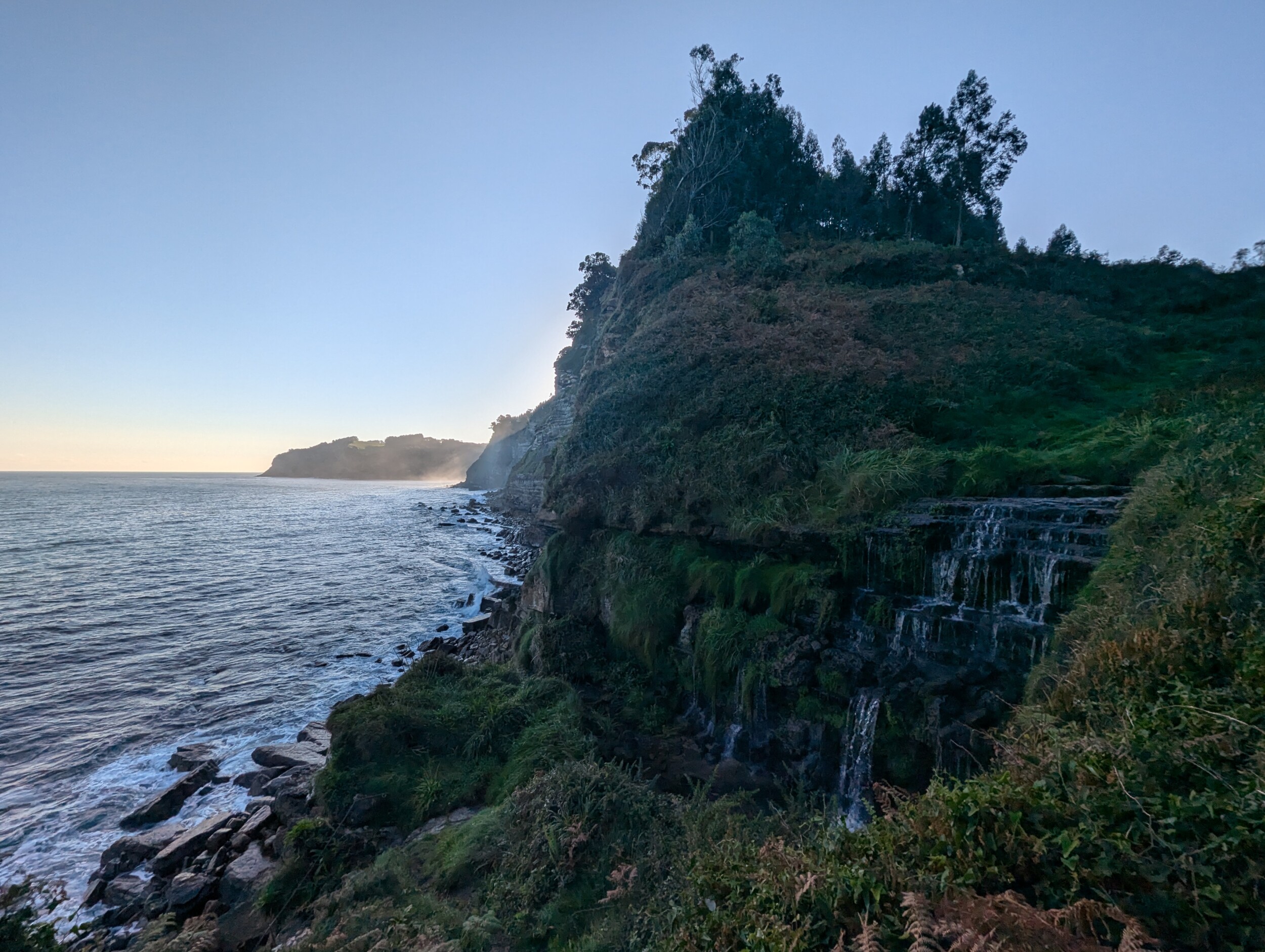 Wandelen langs de kust bij Gijon - Asturie Costa Verde