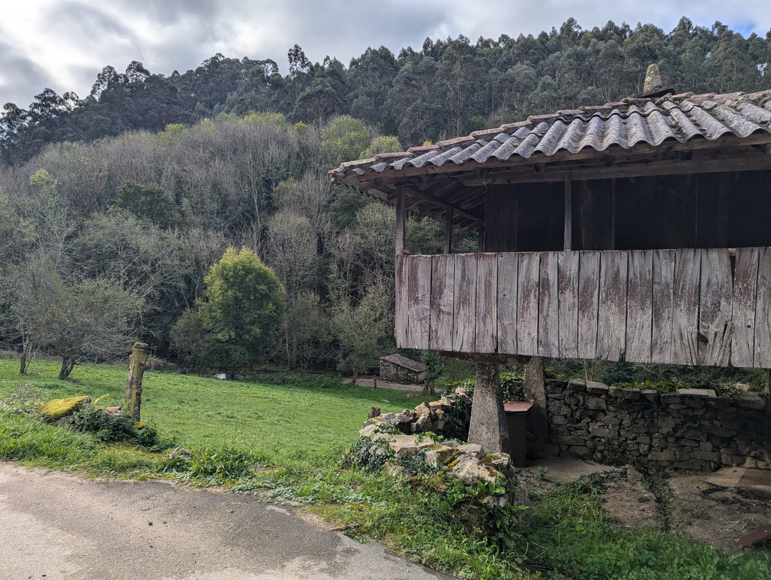 Een graanhuisje (Horreo) in Galicie